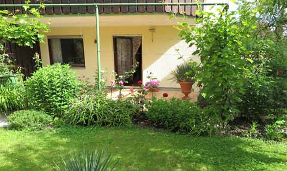 Foto Stuttgart-Weilimdorf: helle Gartenwohnung mit Potenzial