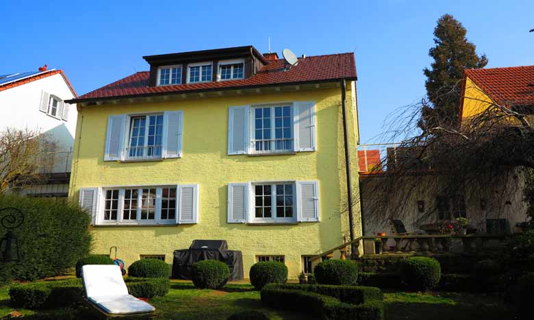 Foto Stuttgart-Sillenbuch: Familienheim mit phantastischem Garten