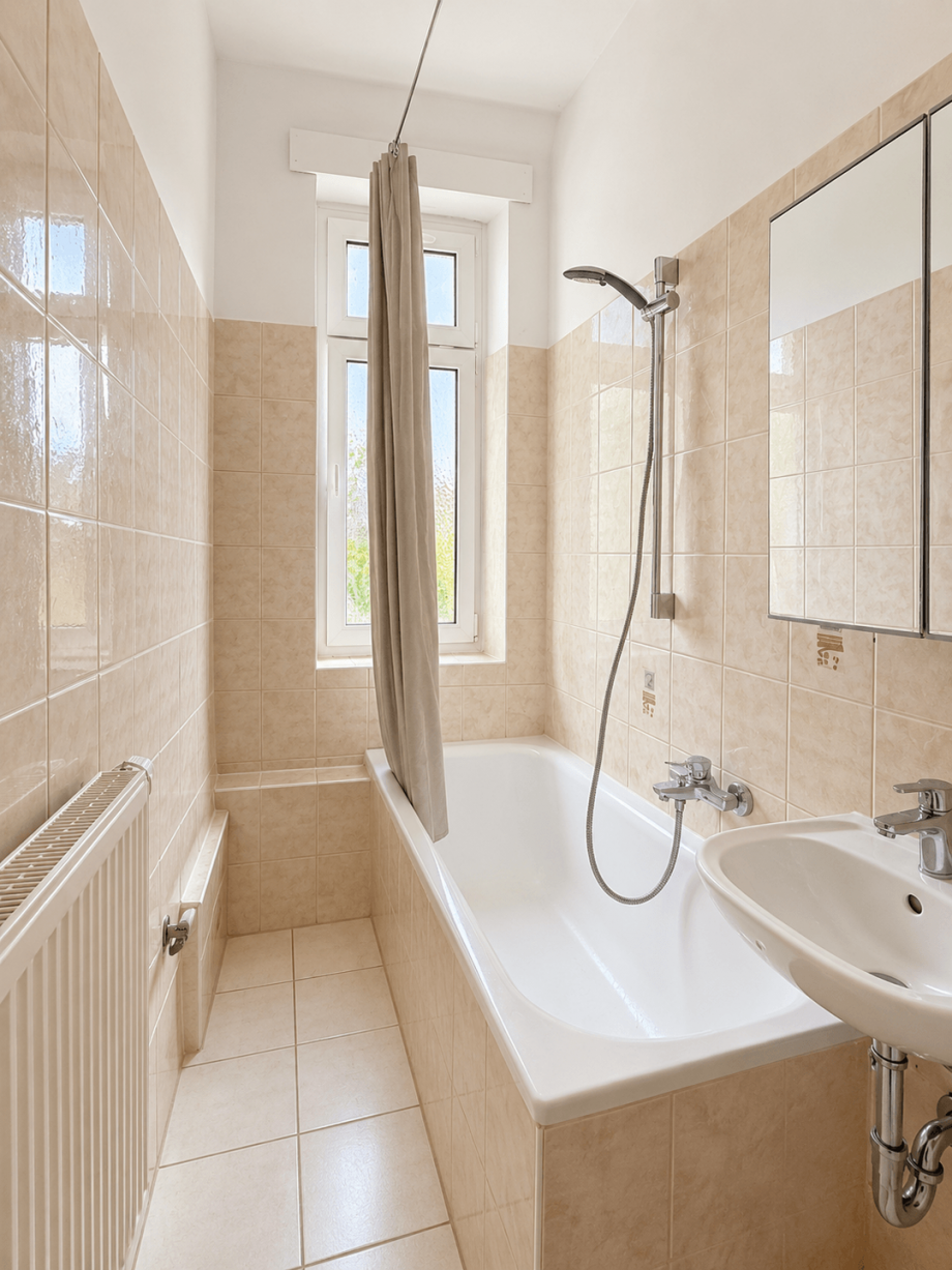 Badezimmer 3.OG Mehrfamilienhaus Pforzheim