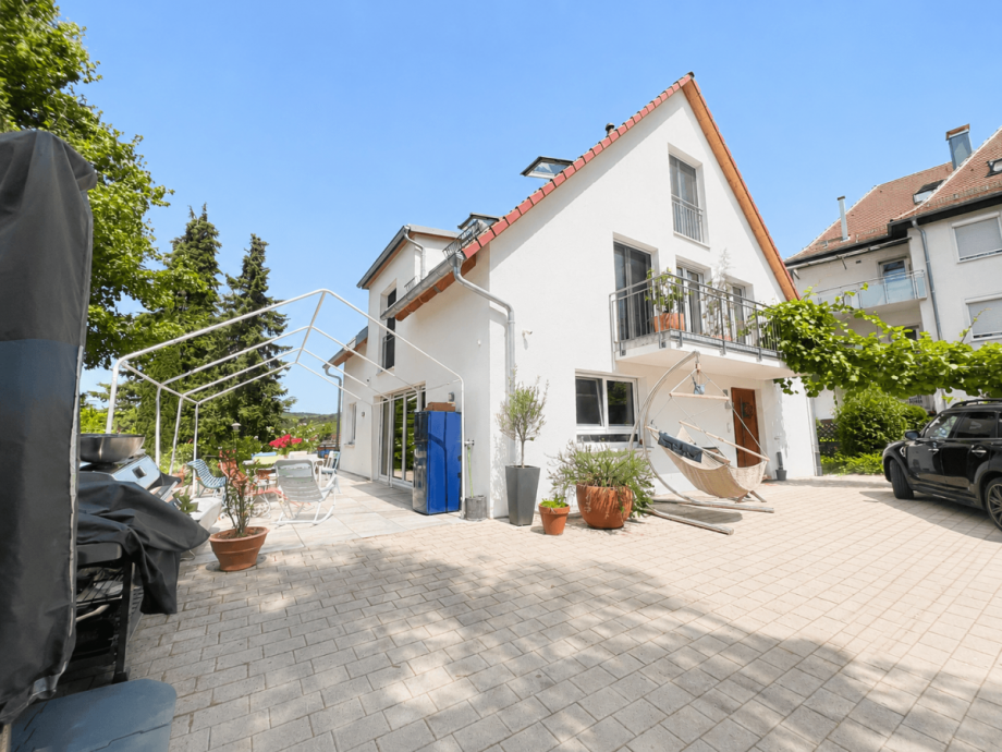 Titelbild Haus Stuttgart
