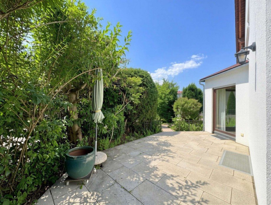 Terrasse Doppelhaush�lfte Hildrizhausen