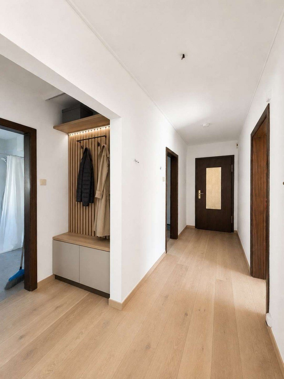 Flur KI Visualisierung Etagenwohnung Stuttgart