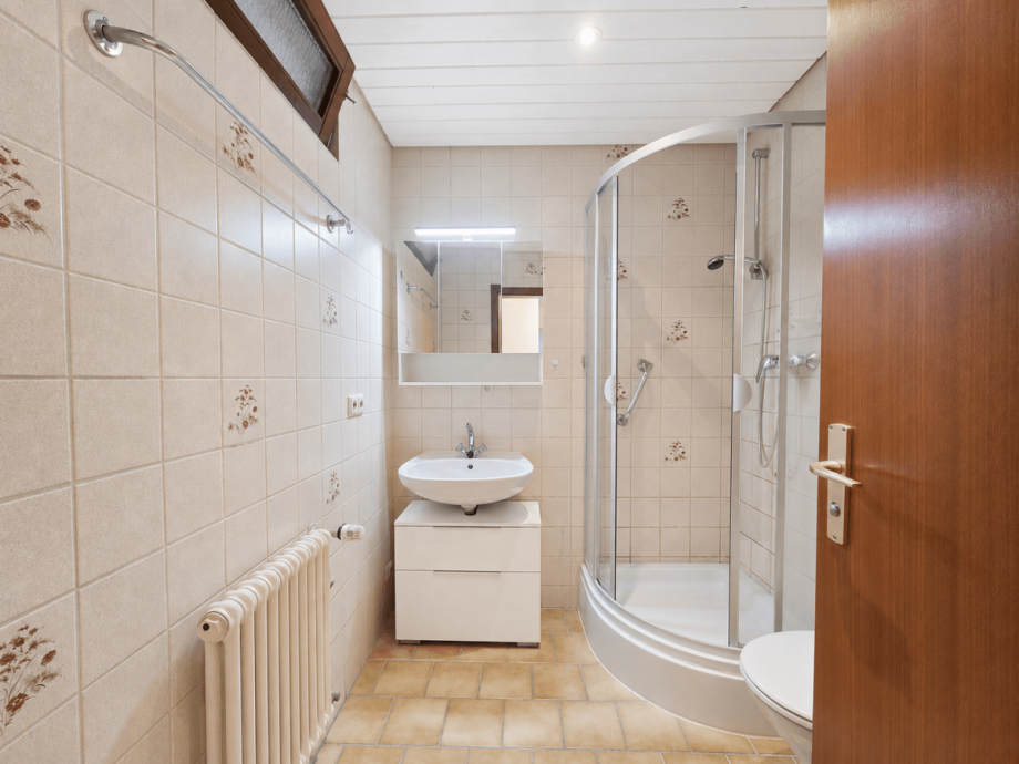 Badezimmer EG Mehrfamilienhaus Stuttgart