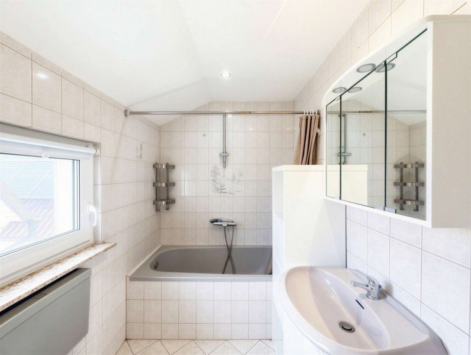 Badezimmer DG Mehrfamilienhaus Nagold