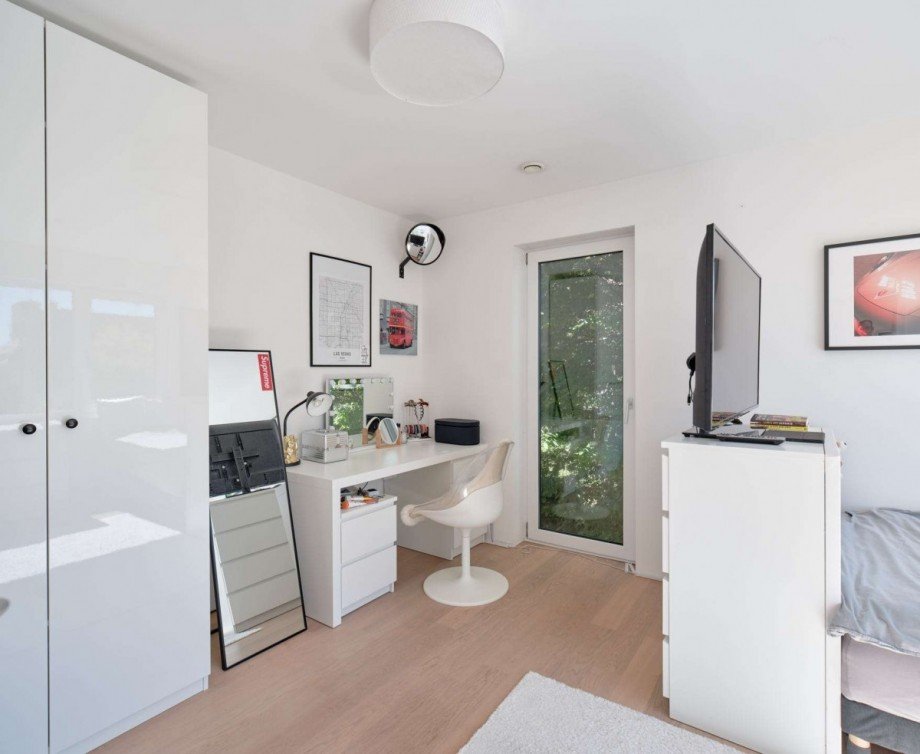 Schlafzimmer 1 Doppelhaush�lfte Stuttgart