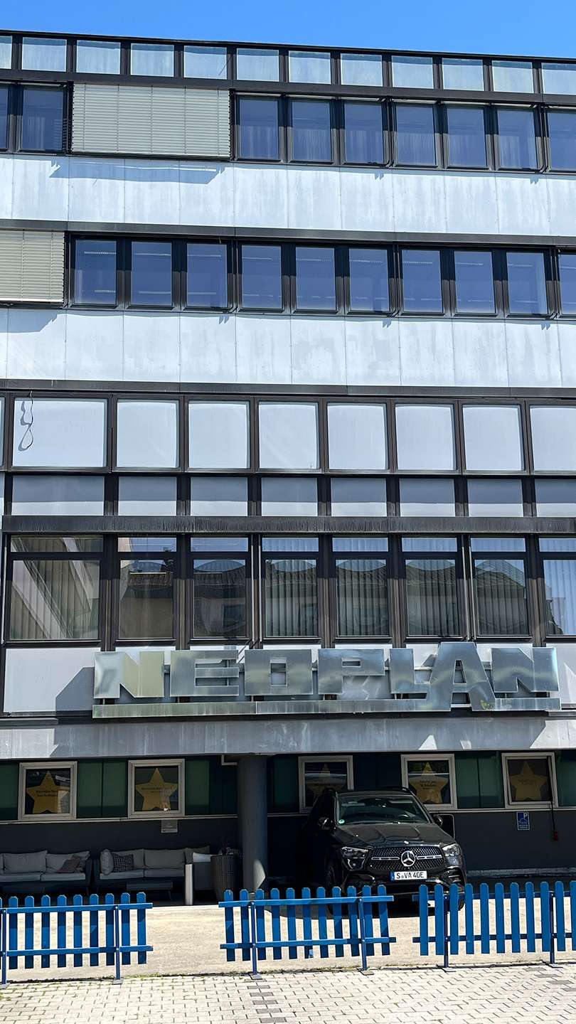 Au�enansicht B�rohaus Stuttgart