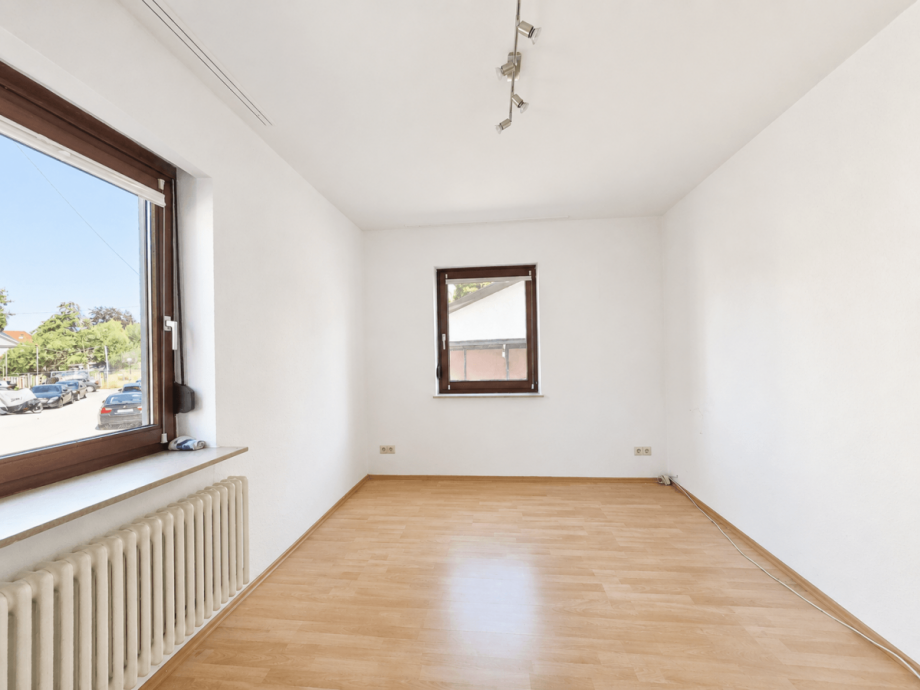 Arbeitszimmer EG Mehrfamilienhaus Stuttgart