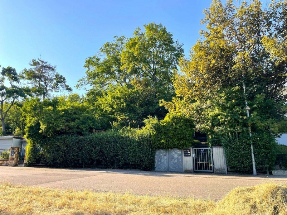 Eingangsbereich Goslarer Str. Grundst�ck Stuttgart