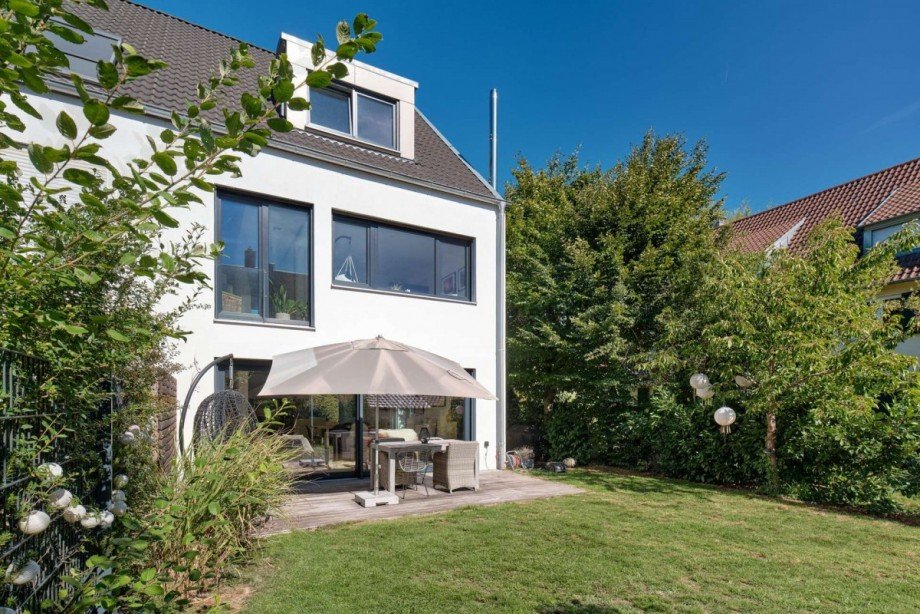 Garten mit Terrasse Doppelhaush�lfte Stuttgart