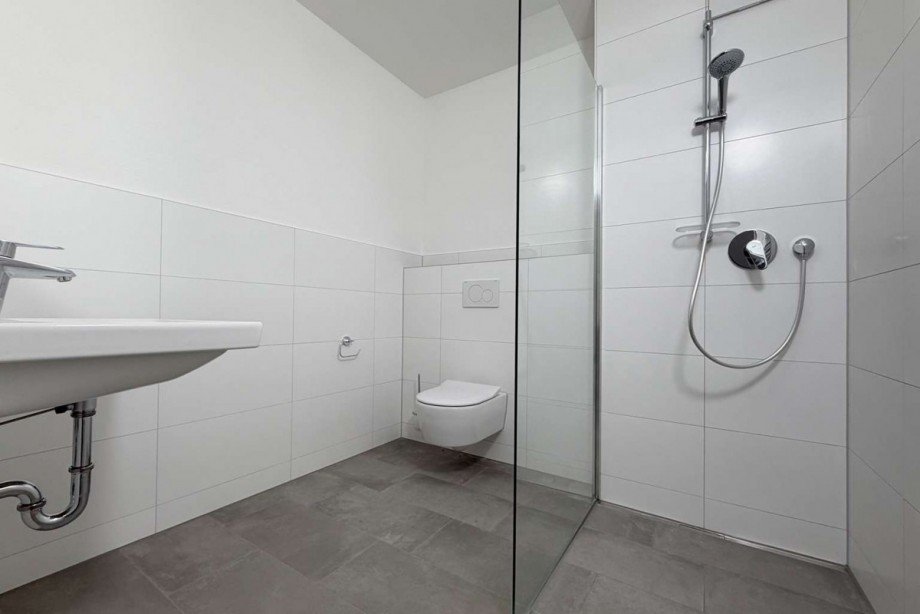 Badezimmer B Etagenwohnung Steinheim an der Murr