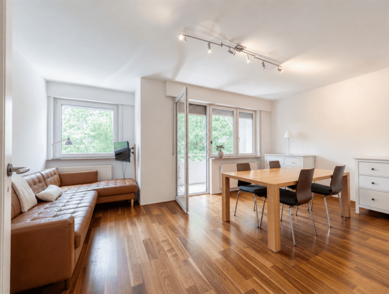 Wohnzimmer Ostfildern Etagenwohnung Ostfildern-Ruit: Tolle 3-Zimmer-Wohnung in attraktiver Lage mit Sonnenbalkon und Blick ins Gr�ne***
