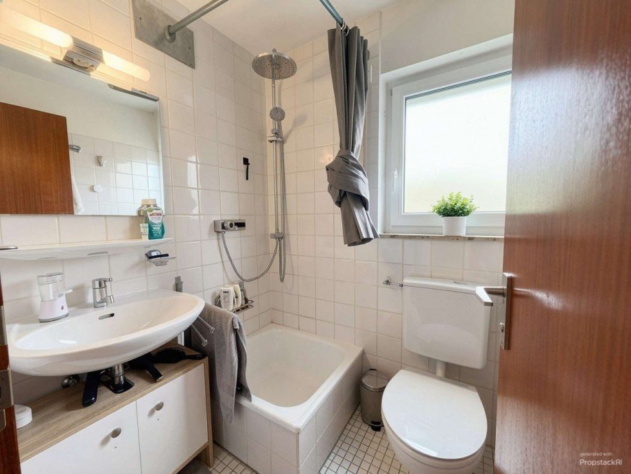 Badezimmer - (KI generiert) Etagenwohnung Wernau (Neckar)
