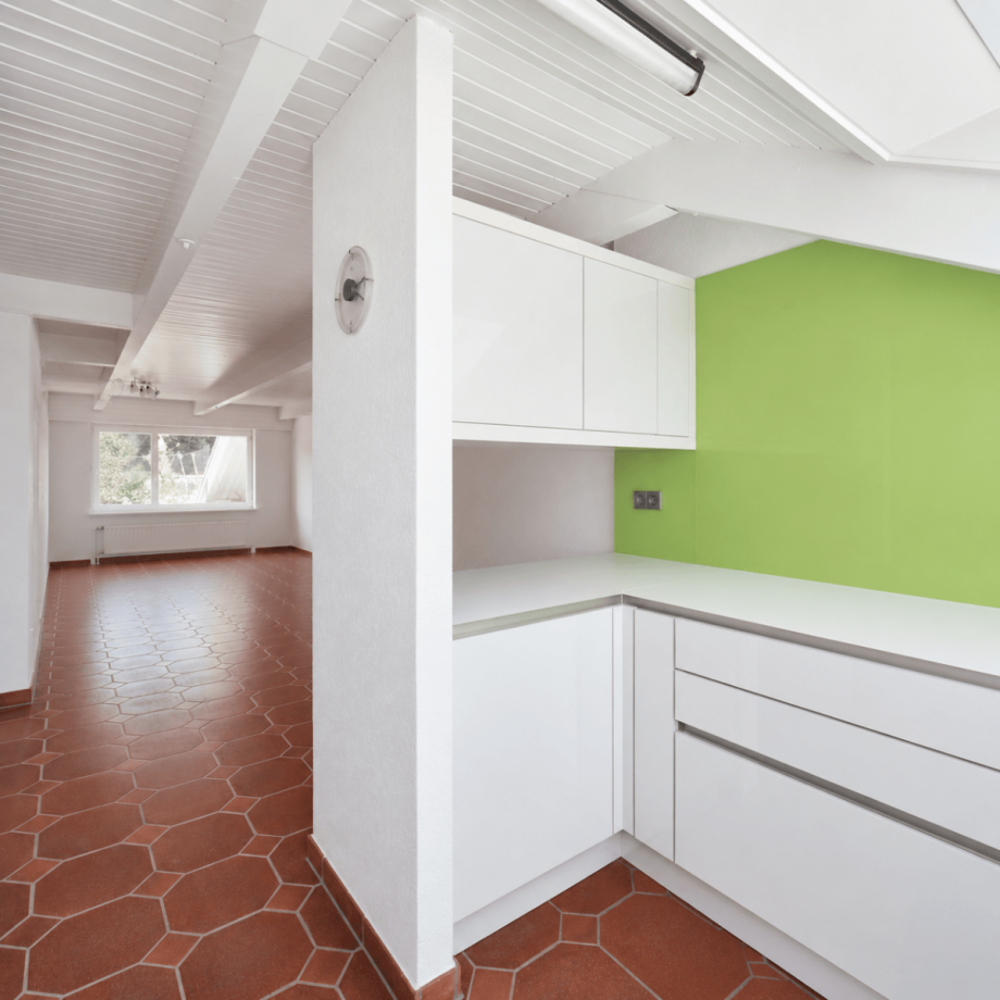 K�che mit Blick in den Wohnbereich Maisonettewohnung Stuttgart