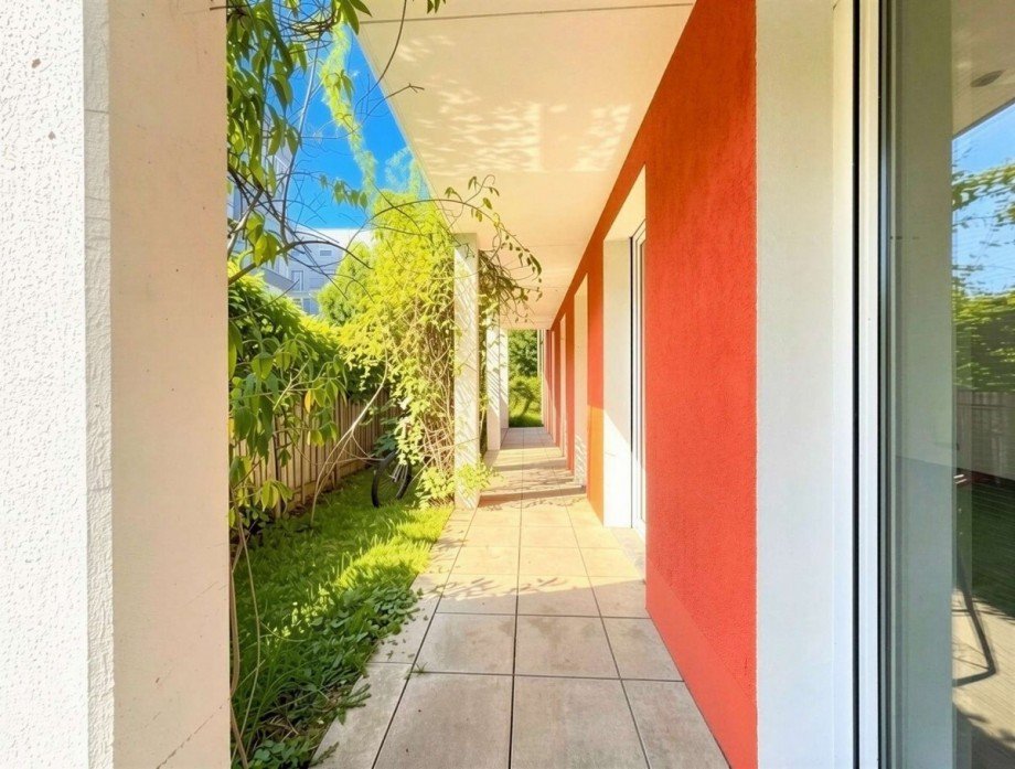 seitliche Terrasse Erdgeschosswohnung Ostfildern