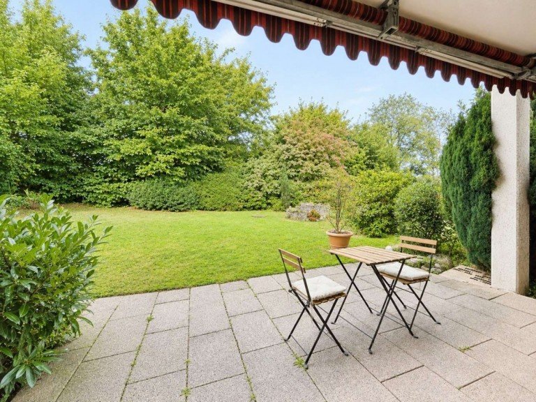 Garten Stuttgart Erdgeschosswohnung Stuttgart-Birkach: Gro�z�gige 3-Zimmer-Wohnung mit charmanten Garten