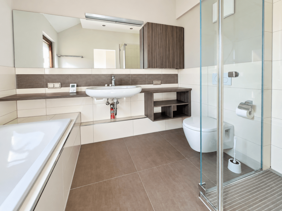 Badezimmer en Suite Zweifamilienhaus Stuttgart