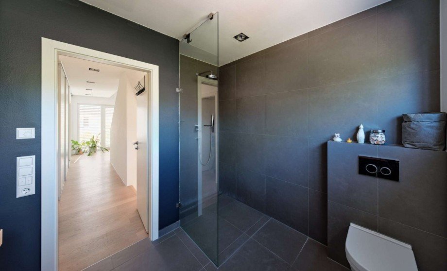 Badezimmer OG Doppelhaush�lfte Stuttgart